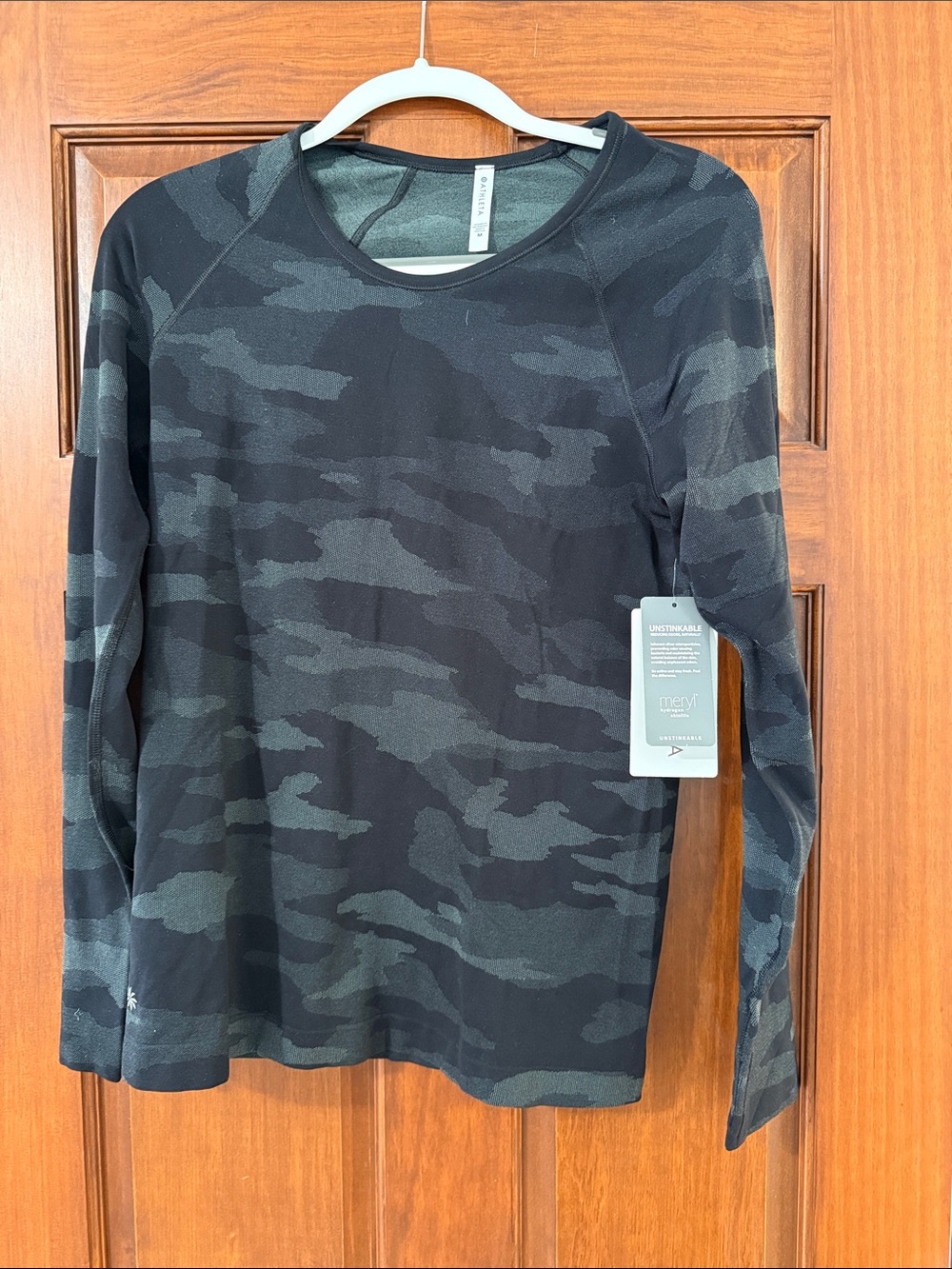 Athleta Women’s Black & Charcoal Camo Long Sleeve Performance Tee